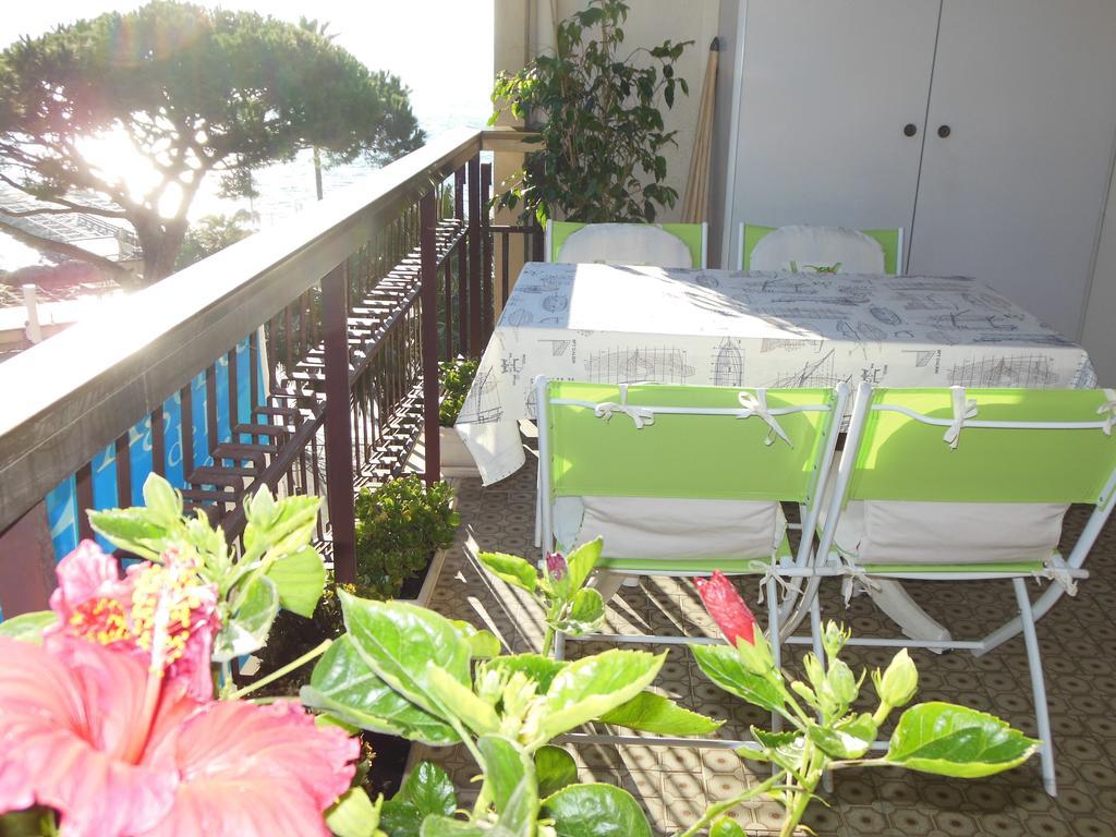 Regence Clipper Apartment Juan-les-Pins Room photo